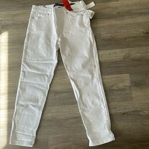 NWT Gloria Vanderbilt women’s white jeans size 8